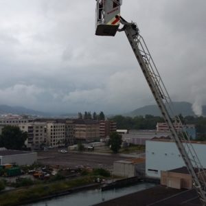 flachdach leckortung kran